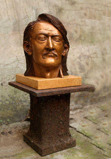 JEAN-PAUL BERTRAND - 2012 - bronze portrait - 22 cm, with pedestal 25 cm - private collection